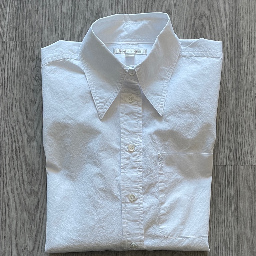 Banana Republic White Button Down Shirt